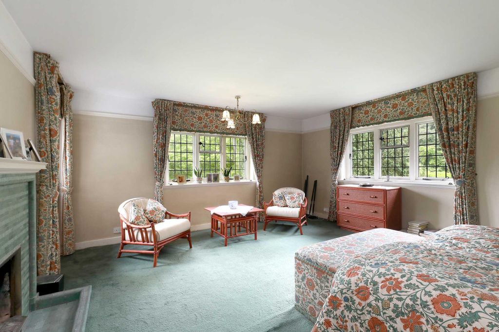 Additional image 14 of 6 bed detached house for saleColmore Lane, Kingwood, Henley-On-Thames, Oxfordshire RG9
