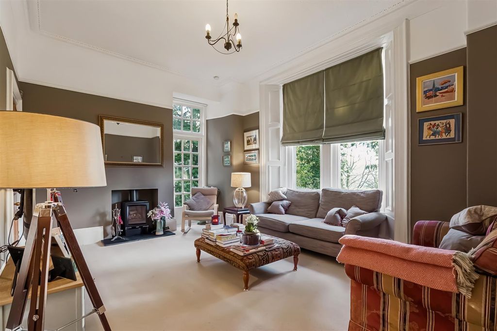 5 bed detached house for saleDupplin Terrace, Perth PH2 photo 2