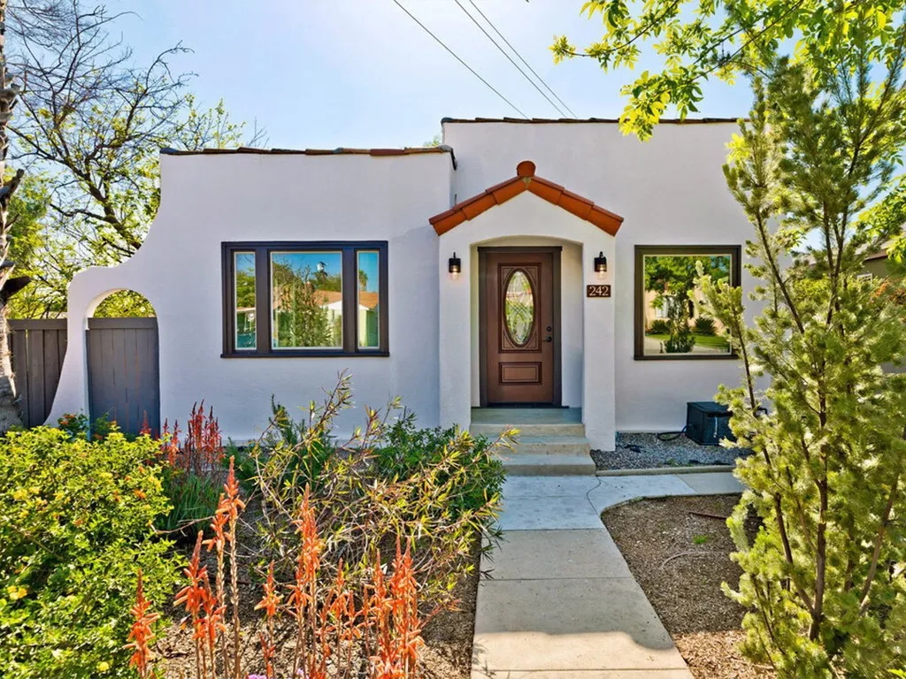 Additional image 33 of 242 W Elmwood Ave, Burbank, CA 91502