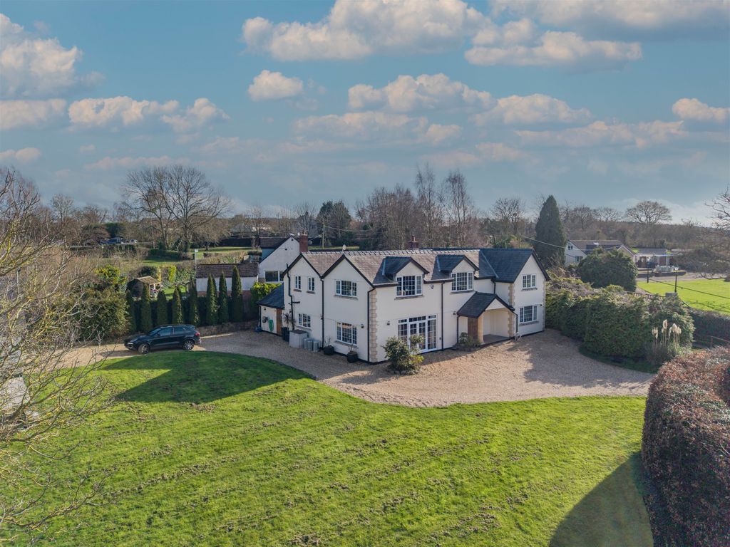 5 bed detached house for saleFive Lanes, Caerwent, Caldicot, Monmouthshire NP26