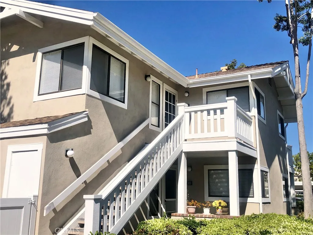 205 Tarocco, Irvine, CA 92618