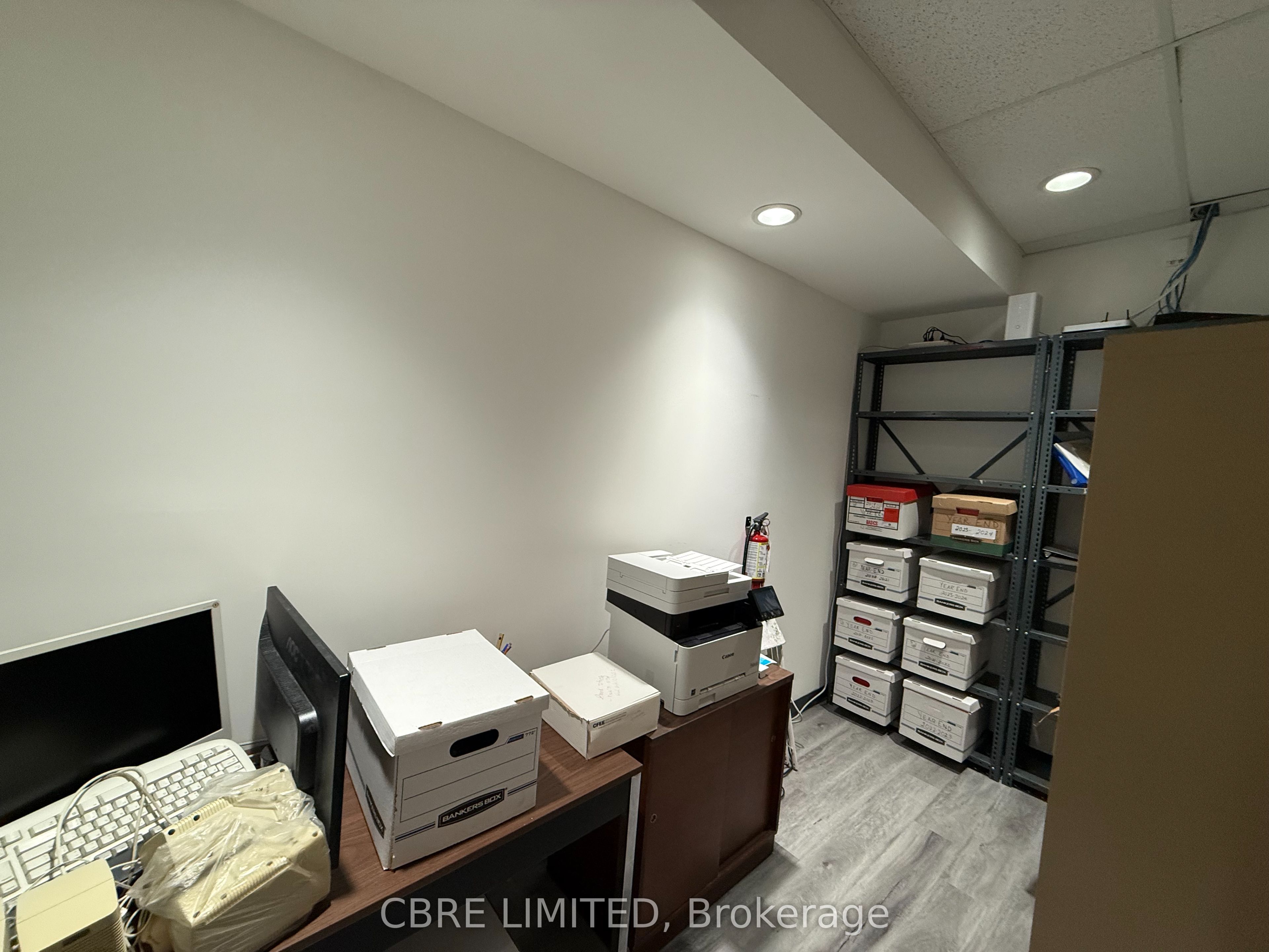 Additional image 6 of 201-110 Eglinton Avenue W, Toronto, ON, M4R 1A3