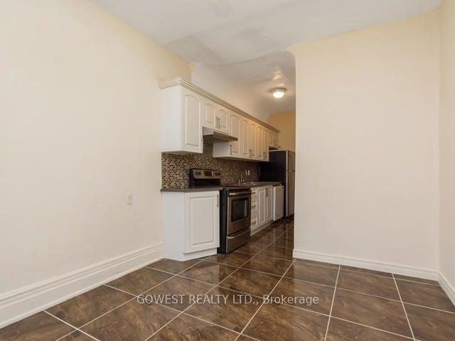 Additional image 3 of Main#1-2011 Dundas Street W, Toronto, ON, M6R 1W7