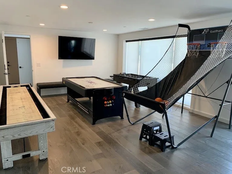 Additional image 108 of 116 W Channel Islands Boulevard, Oxnard, CA 93035