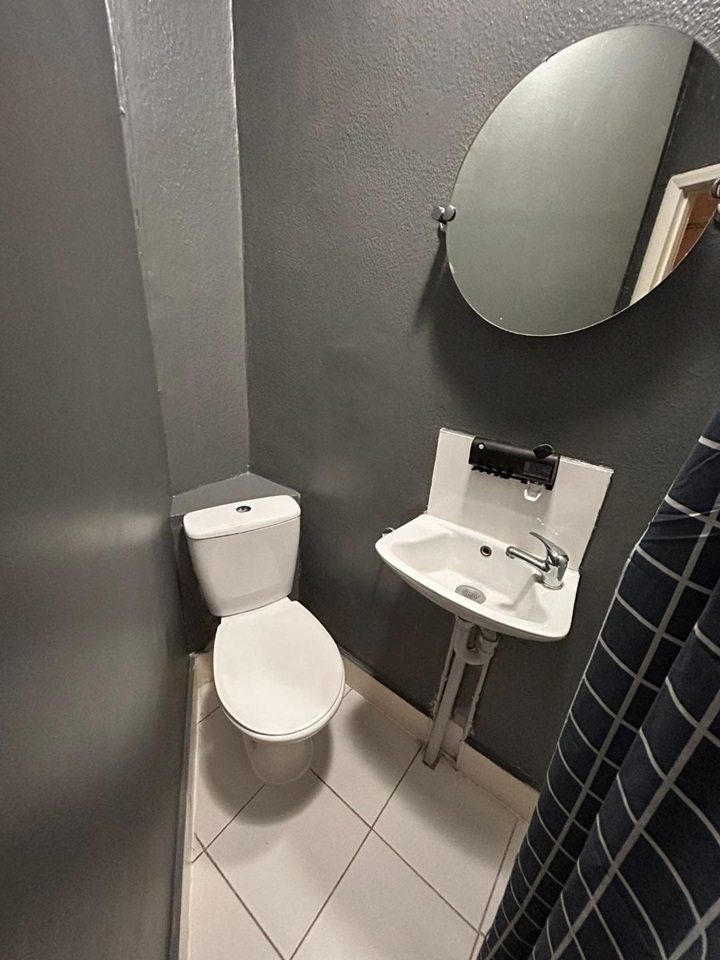 Additional image 18 of Studio Flat, Tachbrook Street, SW1V, N1 7GU