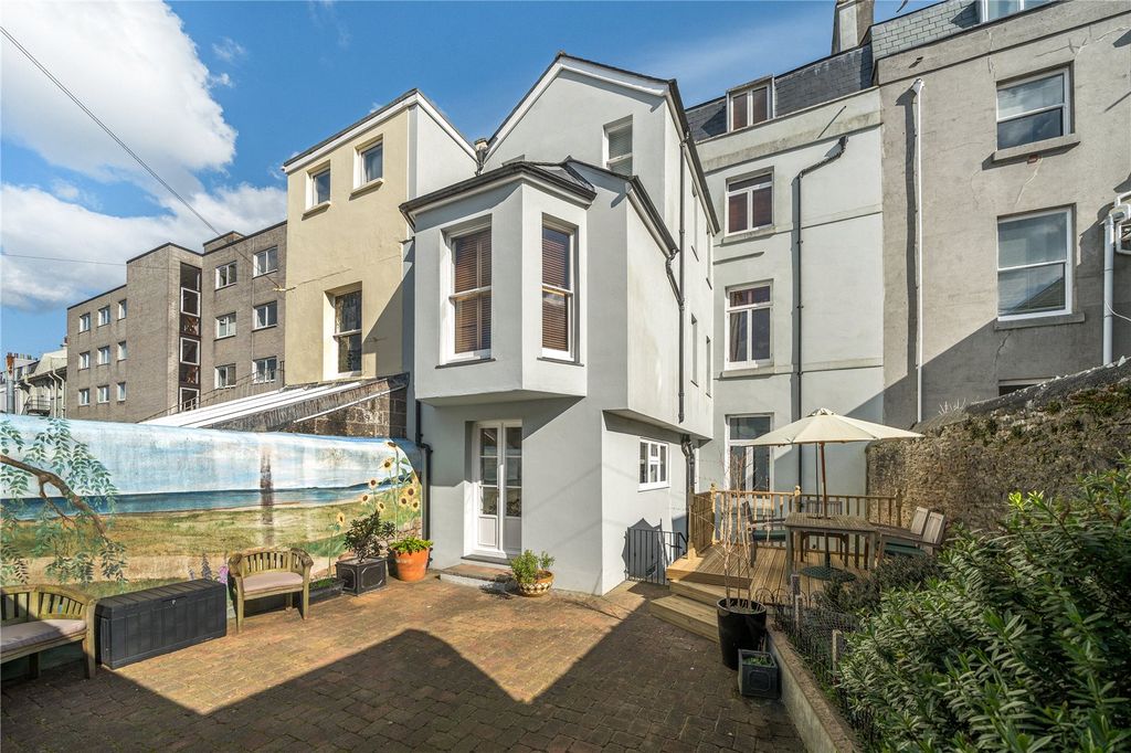 Additional image 32 of 5 bed terraced house for saleThe Hoe, Lockyer Street PL1