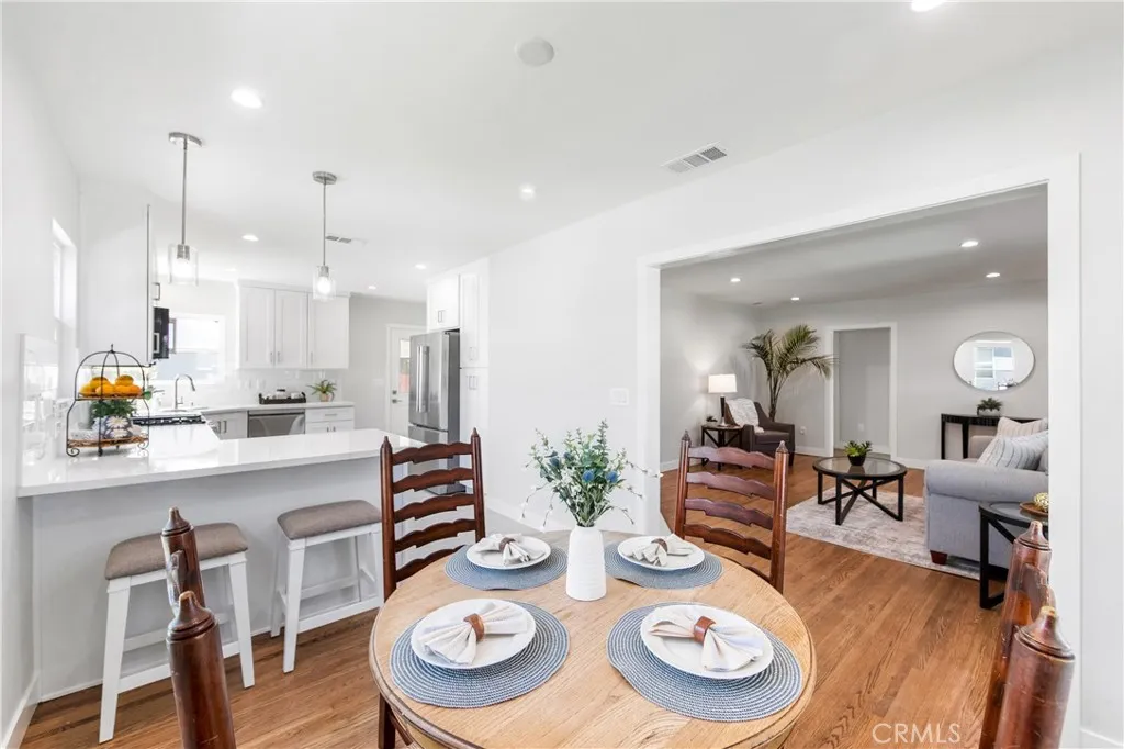 Additional image 12 of 406 Eton Dr, Burbank, CA 91504