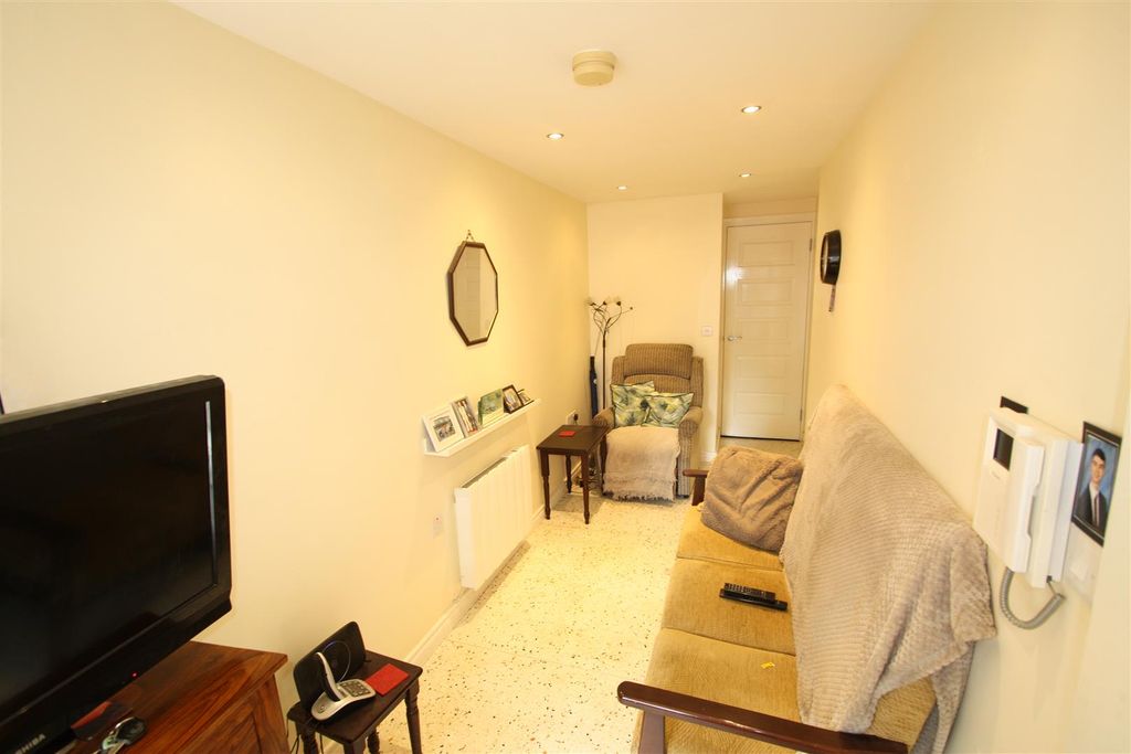 Additional image 16 of 4 bed terraced house for sale22, 24, 26, 28 And 28A Dromore Street, Ballynahich BT24