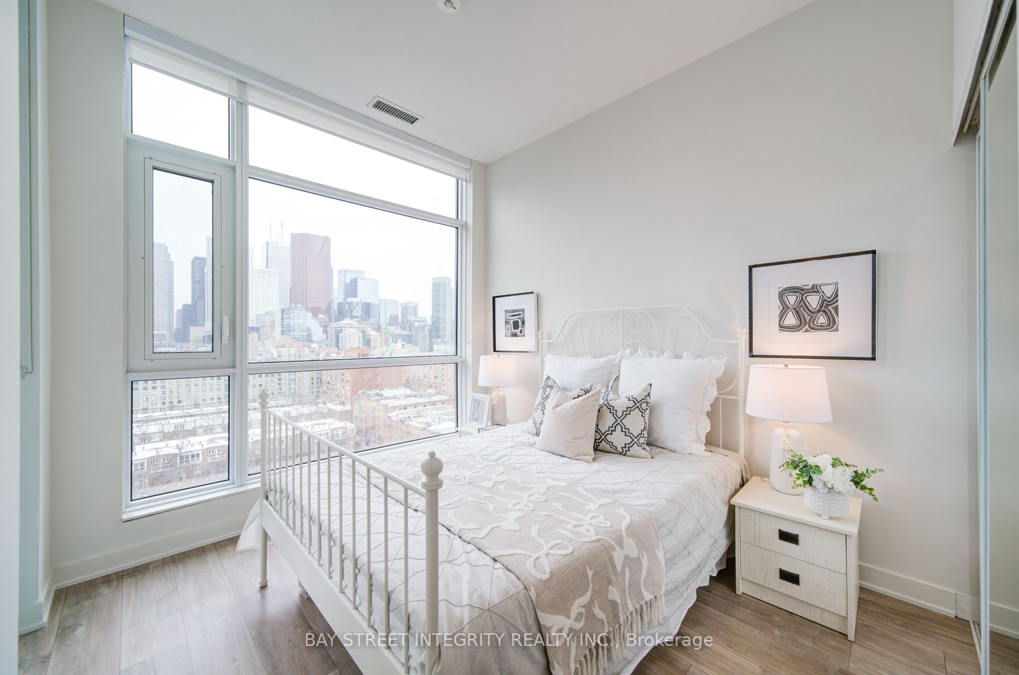 Additional image 5 of 1126-121 Lower Sherbourne Street, Toronto, ON, M5A 0W8