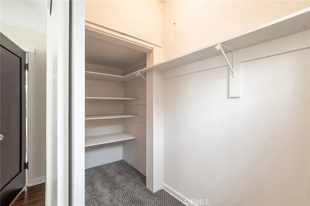 Additional image 54 of 1949 N Catalina Street, County - Los Angeles, CA 90027