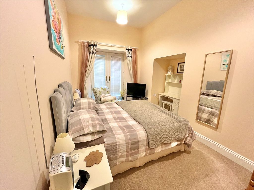 Additional image 10 of 2 bed flat for saleNarberth Road, Tenby, Pembrokeshire SA70