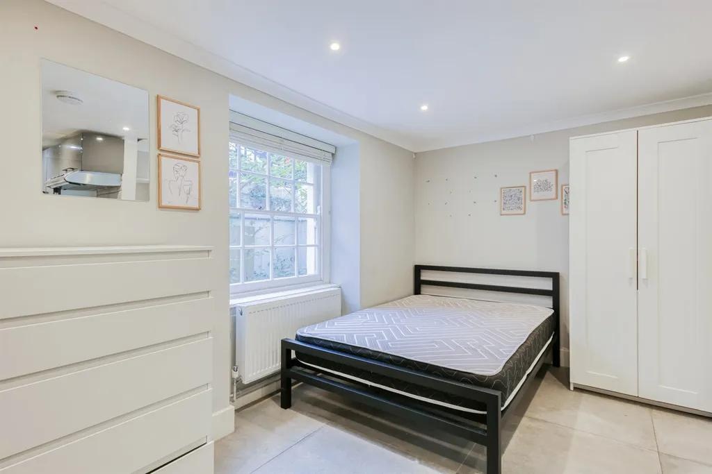 Additional image 3 of Studio Flat, Very Near Leigh Street Area, WC1H, N1 7GU