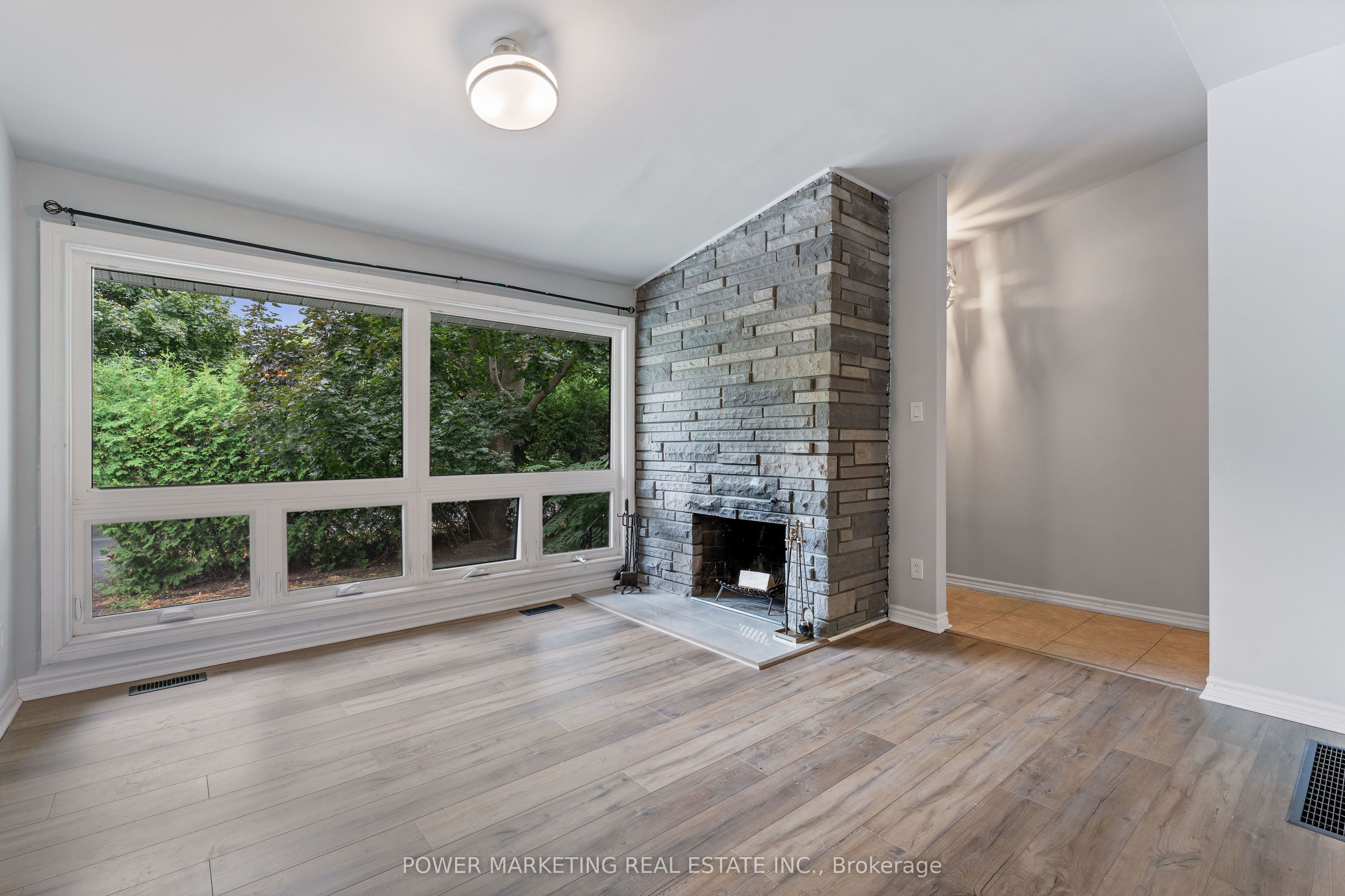 Additional image 5 of 935 Goren Avenue, Ottawa, ON, K1S 1N4