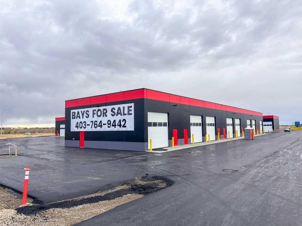 306-40 Southbank Crescent, Okotoks, AB, T1S5S8