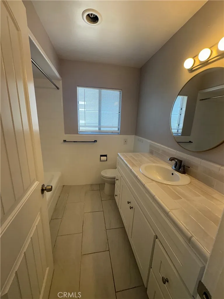 Additional image 12 of 430 E I, Ontario, CA 91764