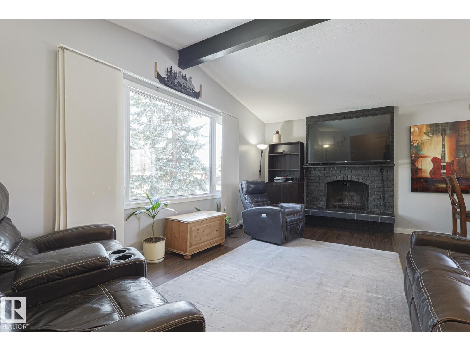 Additional image 4 of 2449 89 Street NW, Edmonton, AB, T6K2Y8