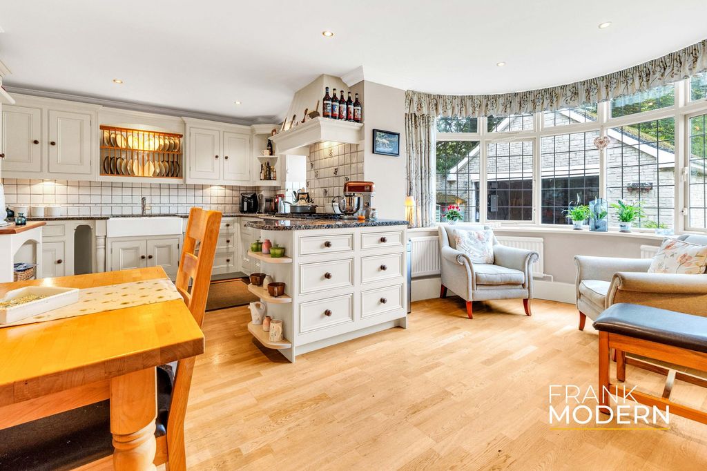 Additional image 14 of 5 bed semi-detached house for saleAbbey Place, Thorney PE6