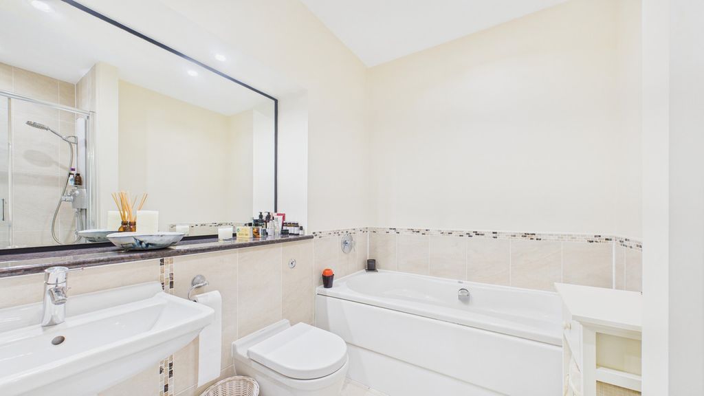 Additional image 13 of 2 bed flat for saleHollins Lane, Silverdale LA5