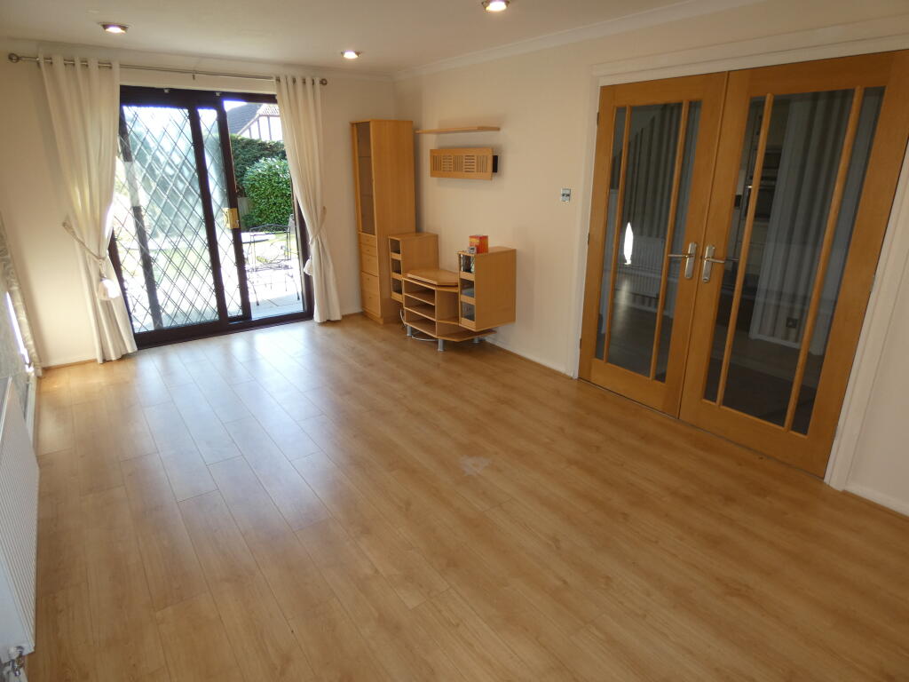 Additional image 3 of Old Orchard, Park Street, St Albans