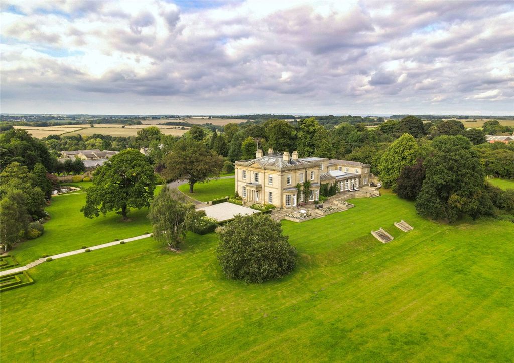 8 bed detached house for saleThorner Lane, Scarcroft, Leeds LS14