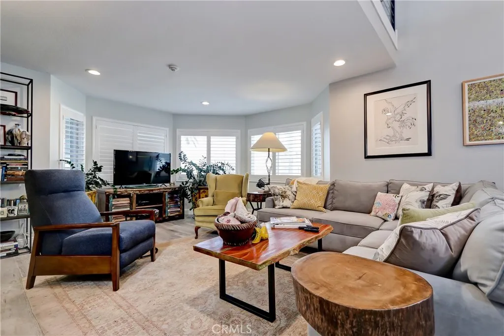 Additional image 13 of 425 S Catalina Ave Unit 2, Redondo Beach, CA 90277