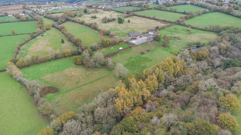 6 bed farm for saleSaron, Llandysul SA44