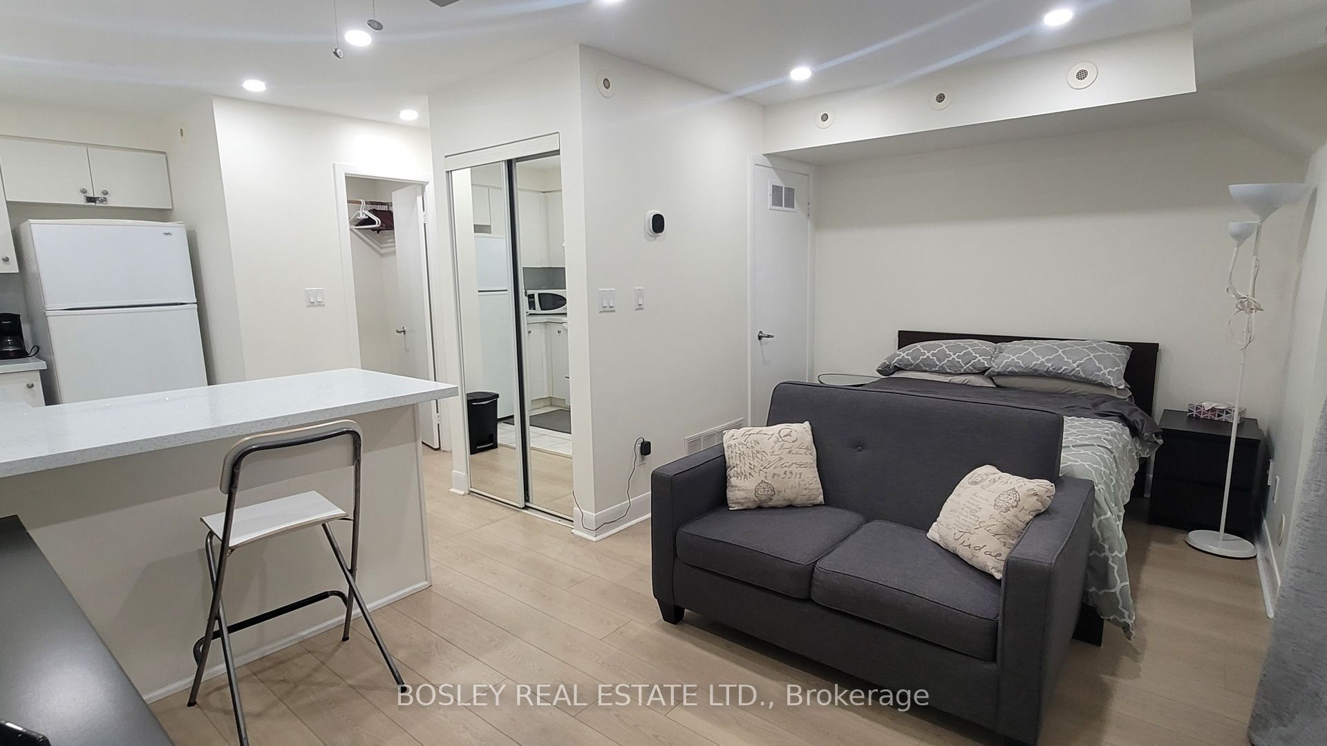 Additional image 6 of 155-415 Jarvis Street, Toronto, ON, M4Y 3C1