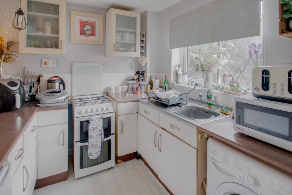 Additional image 6 of The Furrows, Stoke Heath, Bromsgrove, Worcestershire, B60