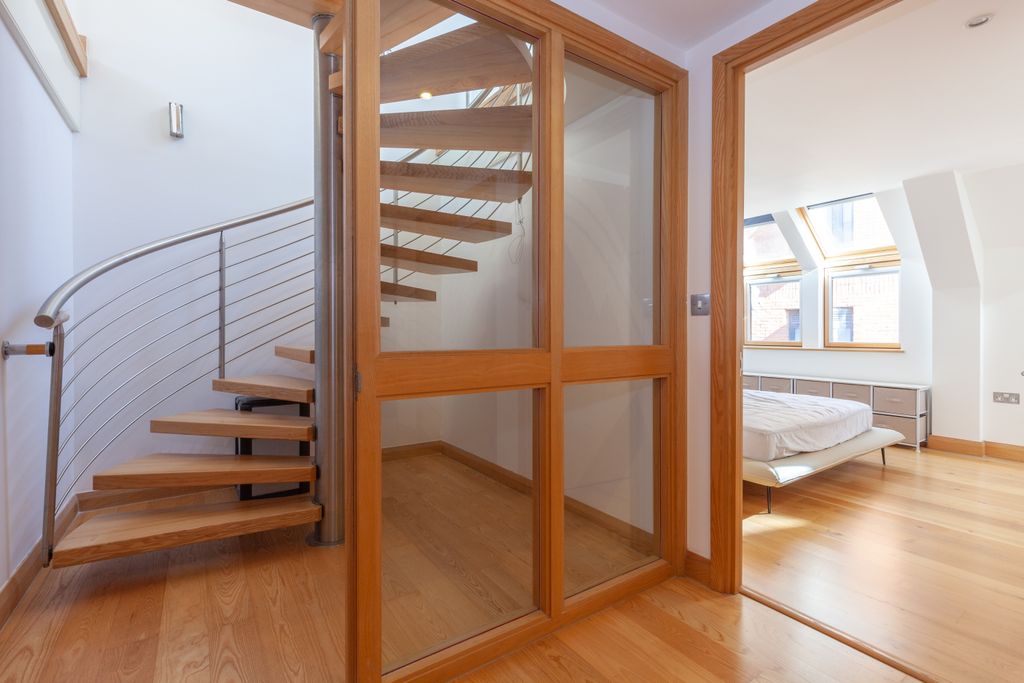 Additional image 6 of 3 bed penthouse for saleThe Lion Brewery, St Thomas' Street, Oxford OX1