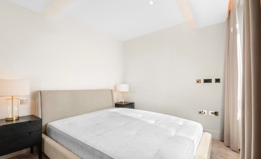 Additional image 5 of 2 Bed Flat, Albert Embankment, SE1, N1 7GU