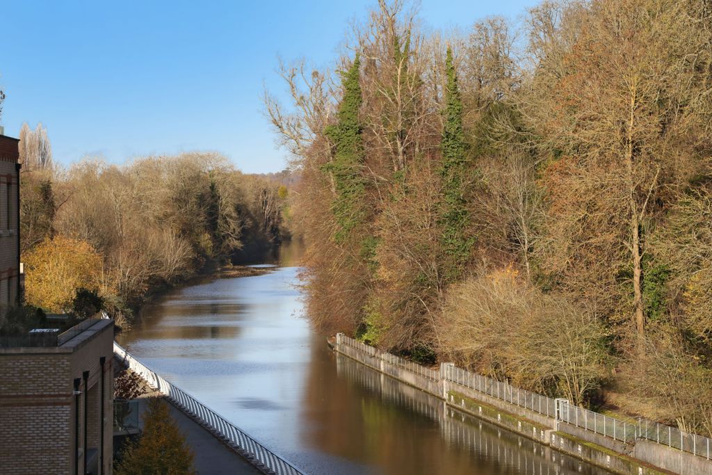 Additional image 22 of 4 bed flat for saleGlen Island, Taplow SL6