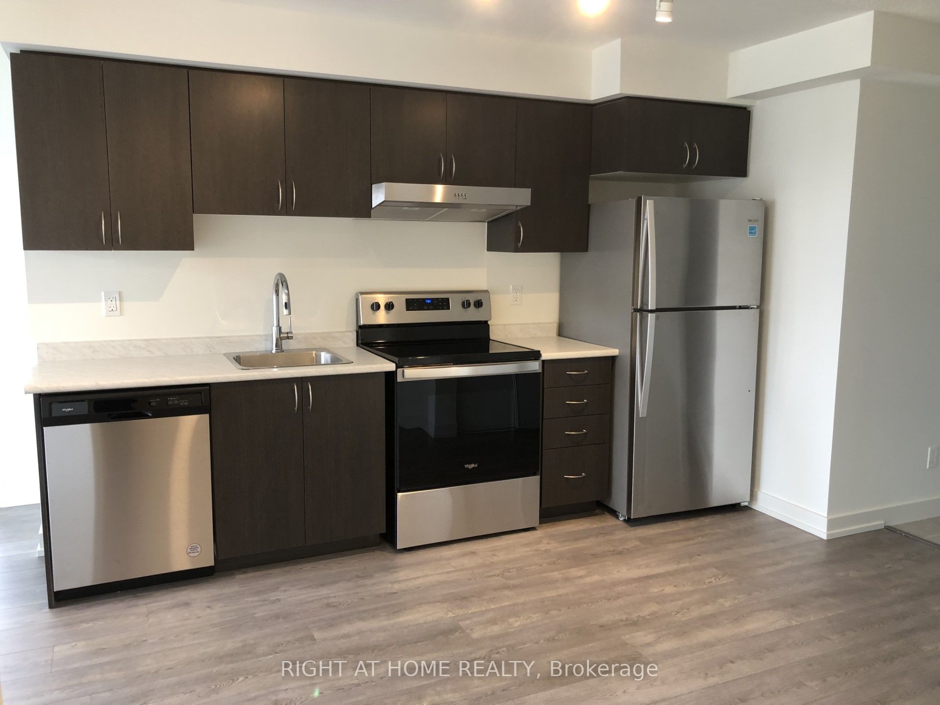 Additional image 4 of 1801-P-10 Wilby Crescent, Toronto, ON, M9N 1E5