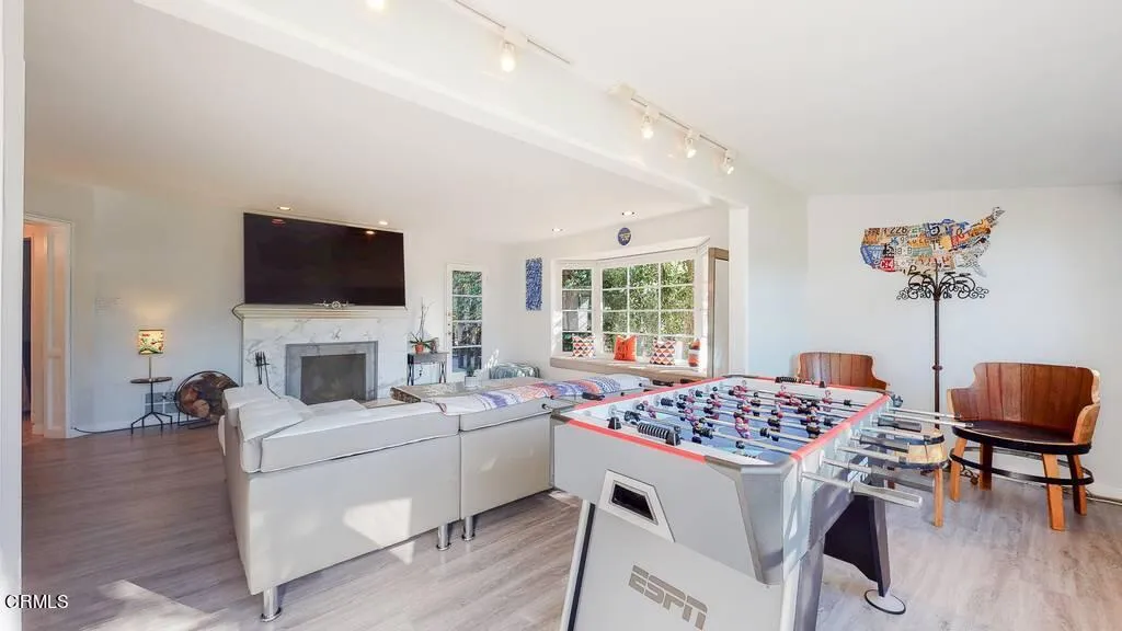 Additional image 10 of 101 S Rockingham Avenue, Los Angeles, CA 90049