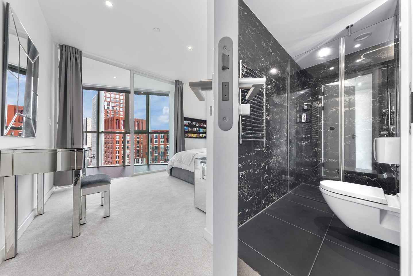 Additional image 12 of 2 Bed Flat, Wandsworth Road, SW8, N1 7GU