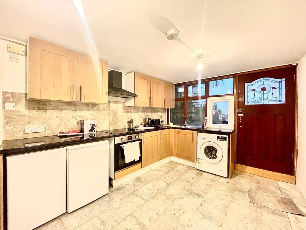 3 Bed Flat, Stanmore Street, N1, N1 7GU