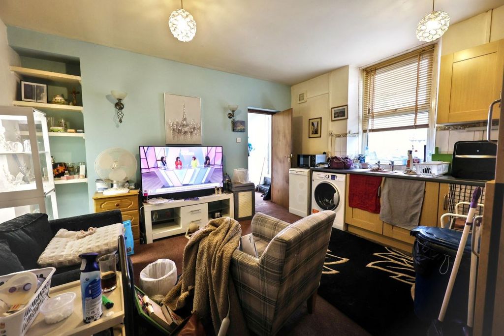 Additional image 3 of 3 bed flat for sale47 Free Street, Brecon, Powys LD3