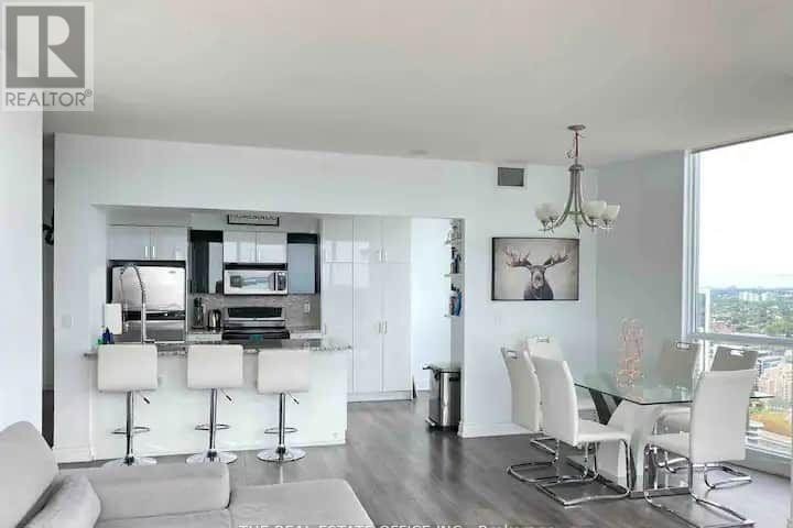 Additional image 8 of 3802-219 Fort York Boulevard, Toronto, ON, M5V1B1