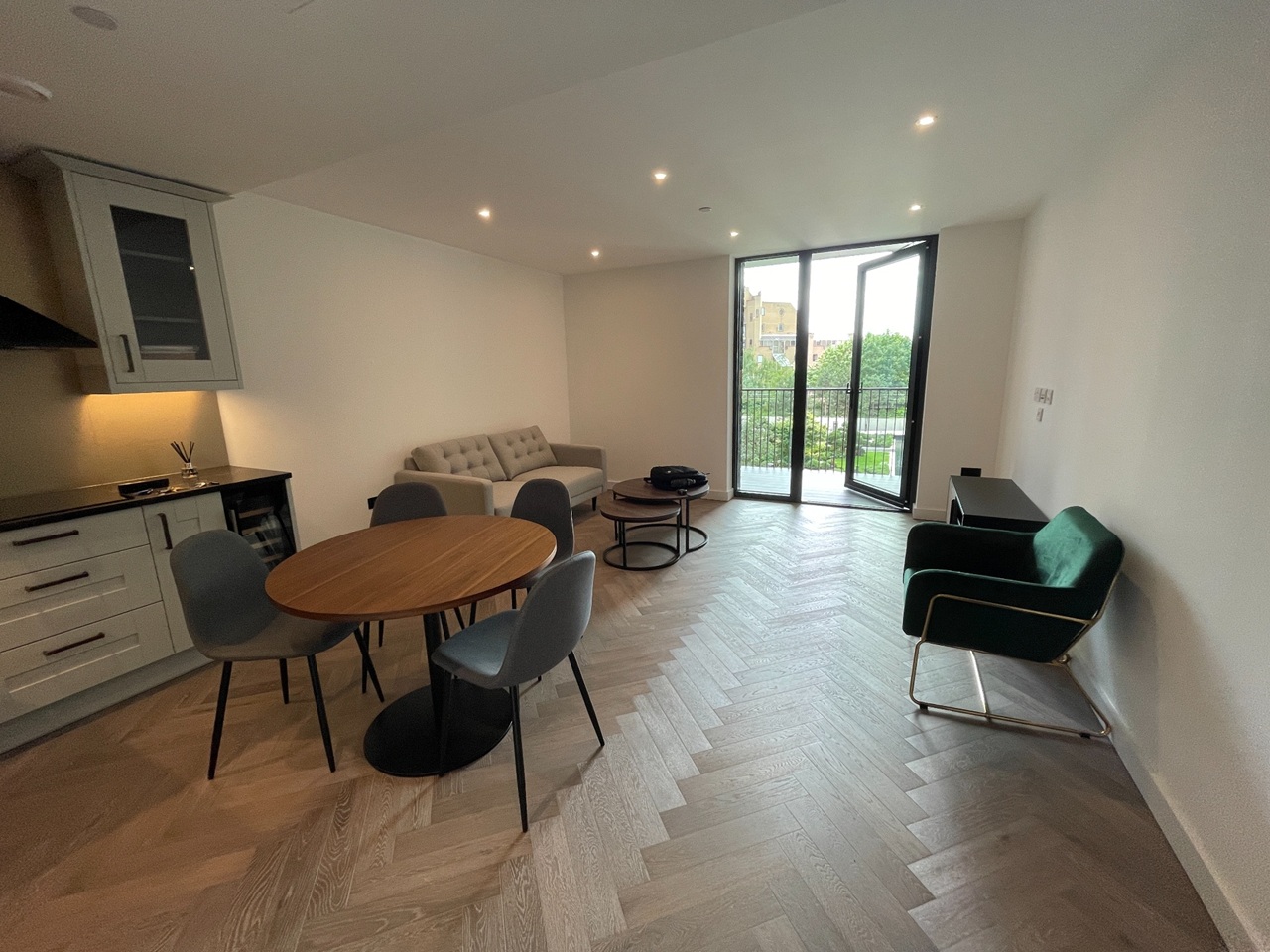 1 Bed Flat, Merino Gardens, E1W, N1 7GU