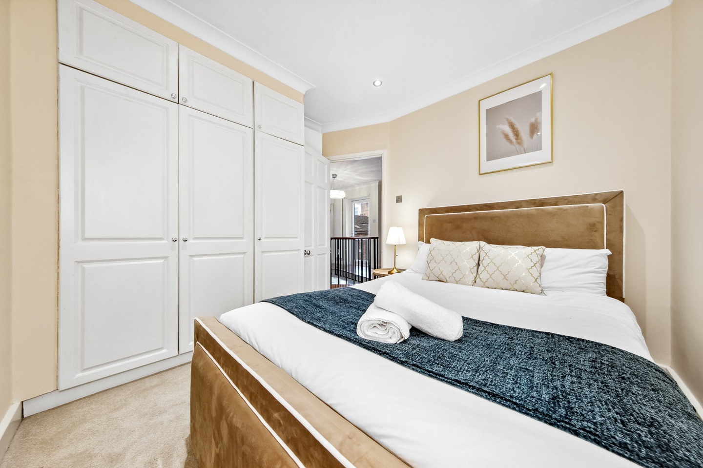 Additional image 4 of 4 Bed Flat, William Mews, SW1X, N1 7GU