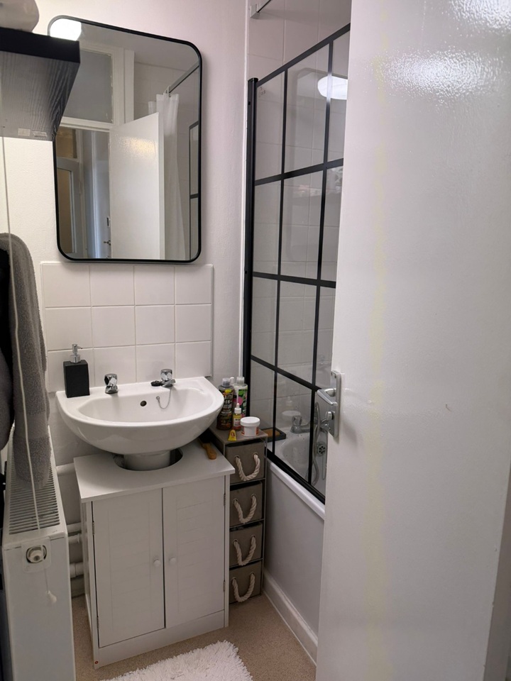 Room in a Shared Flat, Coverley Point, SE11, N1 7GU