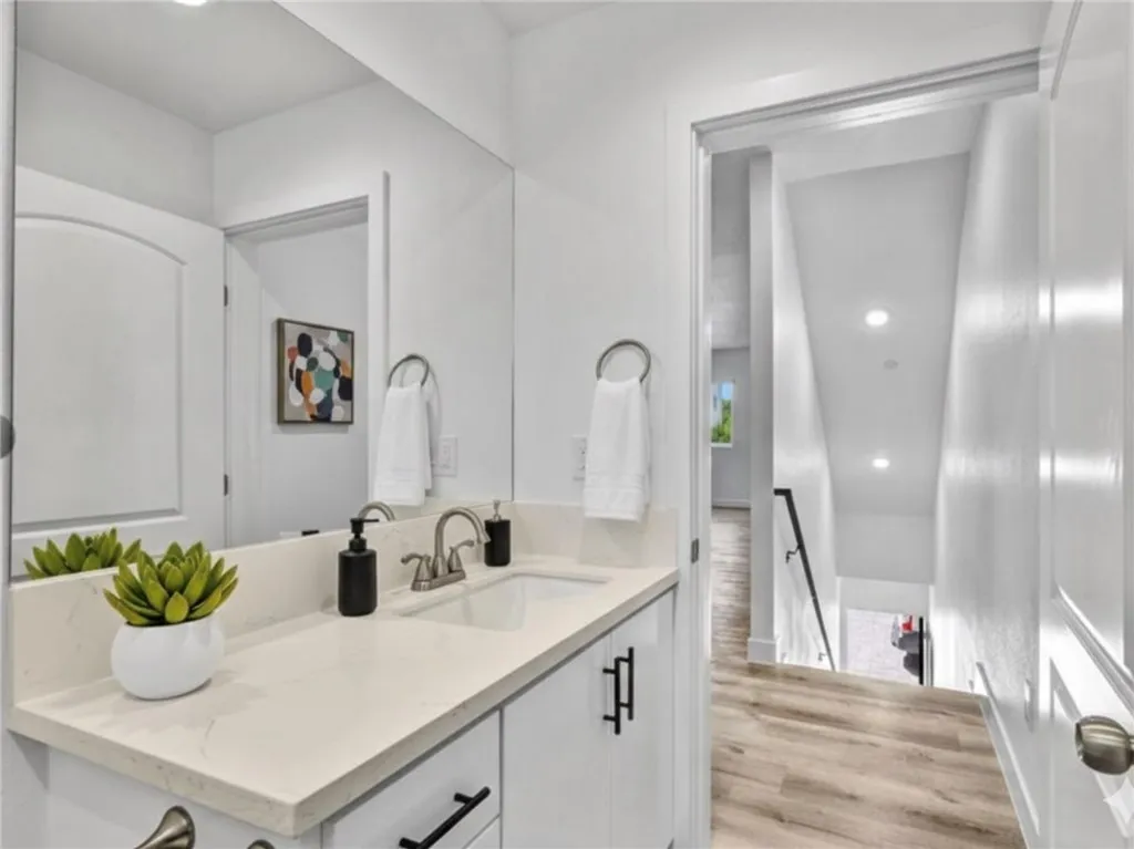 Additional image 4 of 4643 W 18th Street, Los Angeles, CA 90019