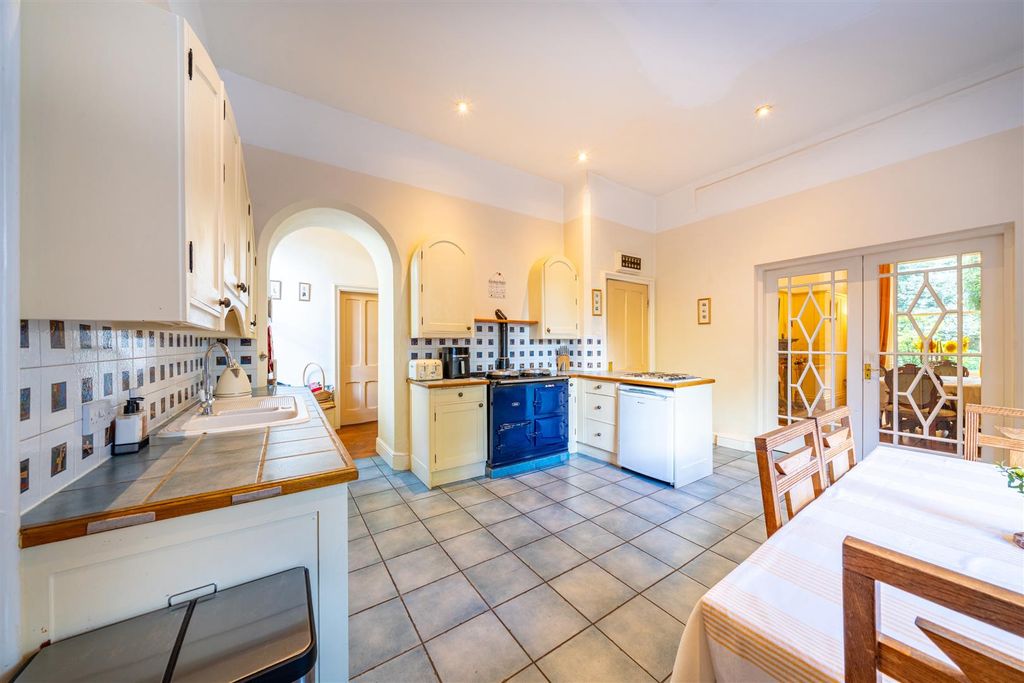 Additional image 7 of 6 bed detached house for saleCavendish Crescent North, The Park NG7