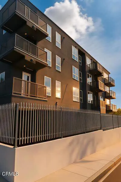 Additional image 15 of 18900 Parthenia Street Unit 301, Northridge, CA 91324