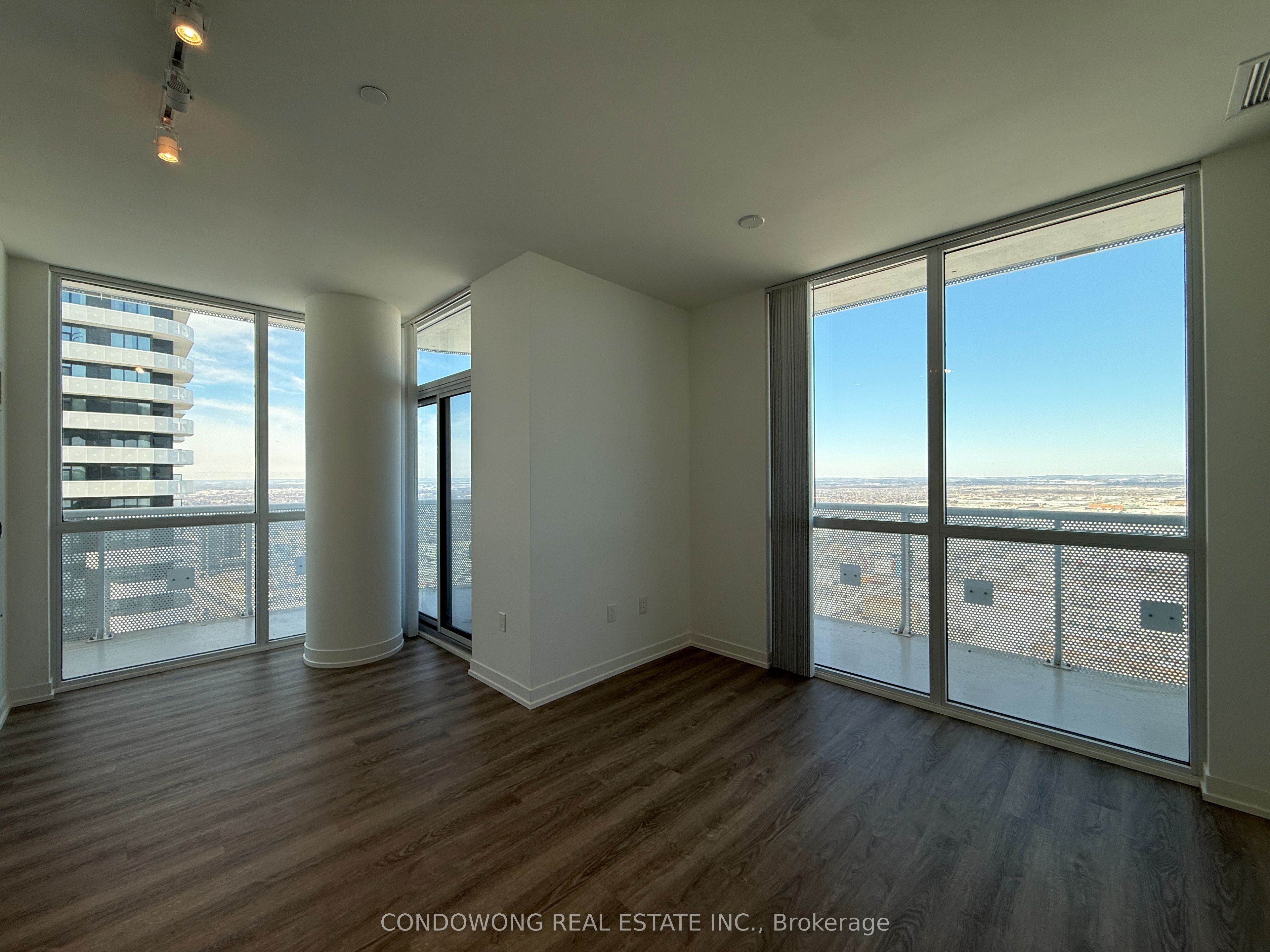 Additional image 4 of 6002-8 Interchange Way, Vaughan, ON, L4K 0R2