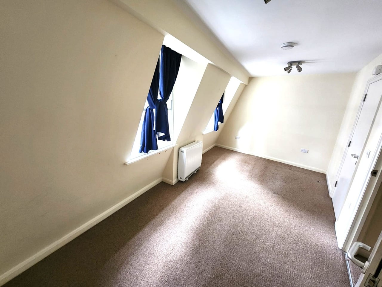 Additional image 10 of 3 Bed Flat, Cannon Street, EC4N, N1 7GU