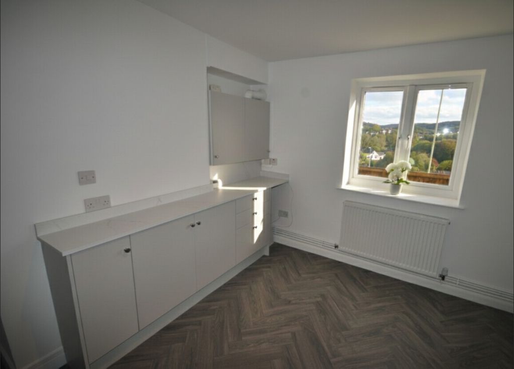 Additional image 5 of 2 bed flat for saleCilfynydd Road, Pontypridd CF37