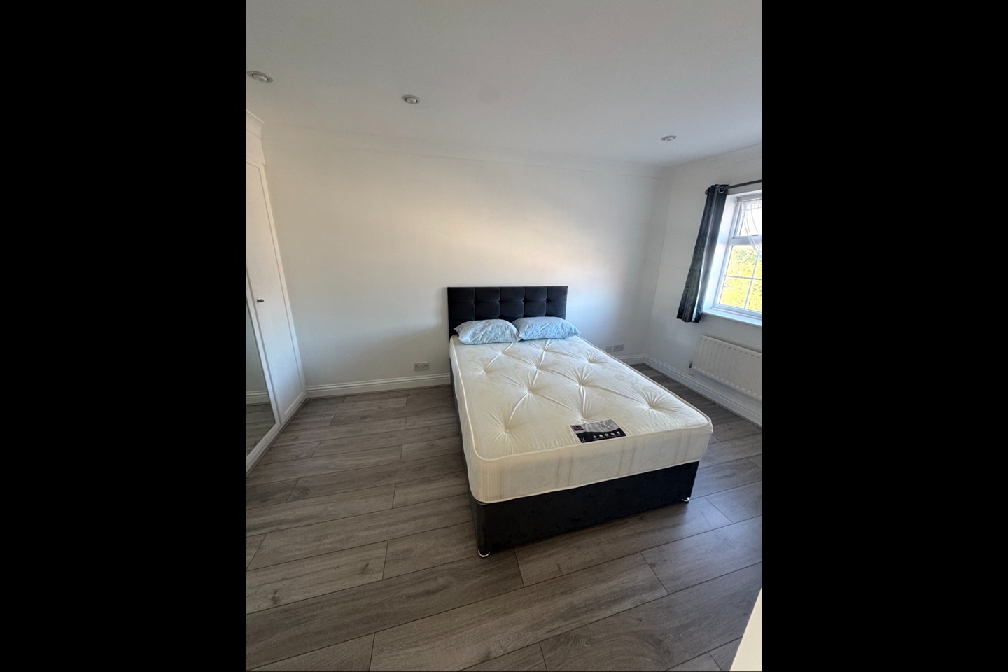 Room in a Shared House, Patrick Coman House, EC1V, N1 7GU