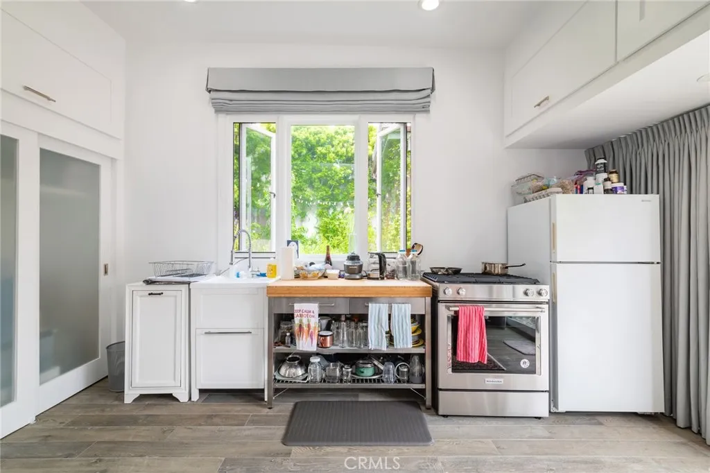 Additional image 35 of 1949 N Catalina Street, County - Los Angeles, CA 90027