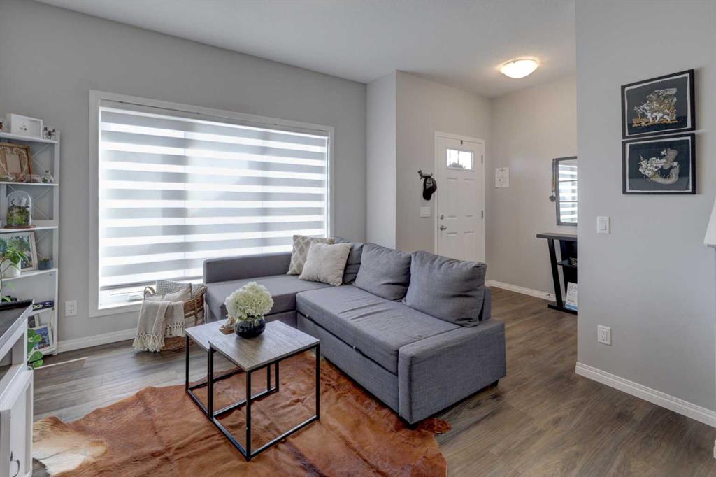 Additional image 4 of 215 Chinook Gate Boulevard SW, Airdrie, AB, T4B 5J4