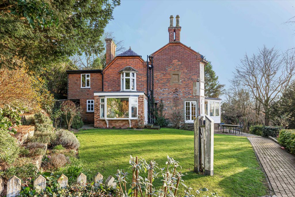 Additional image 22 of 5 bed detached house for saleRemenham Hill, Remenham, Henley-On-Thames, Berkshire RG9